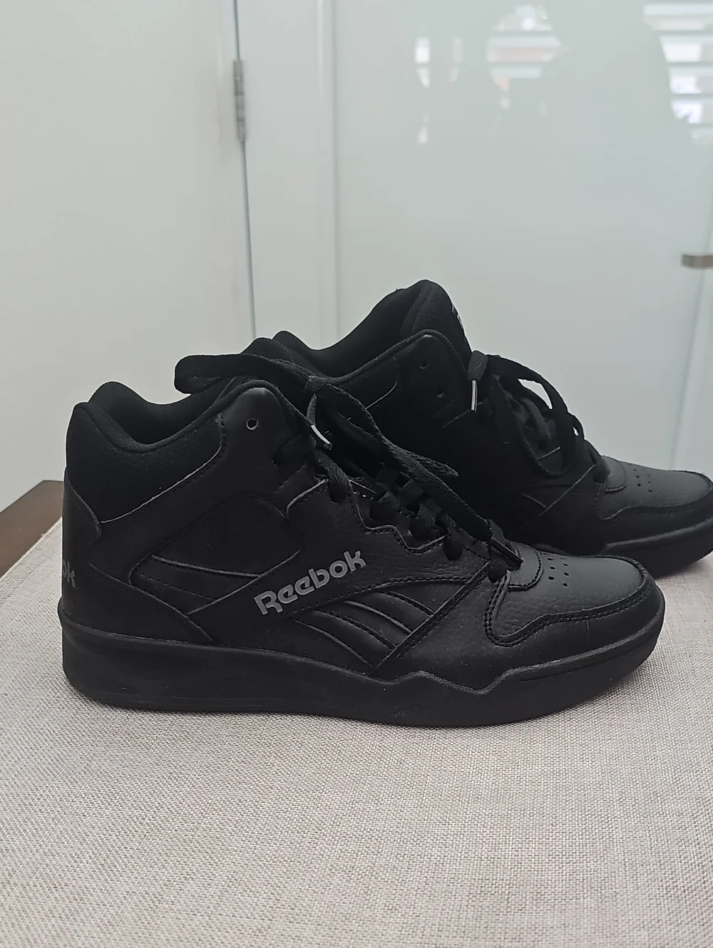 Reebok Royal BB 4500 Black Basketball Sneaker. Size 7. New Without Box. (626)